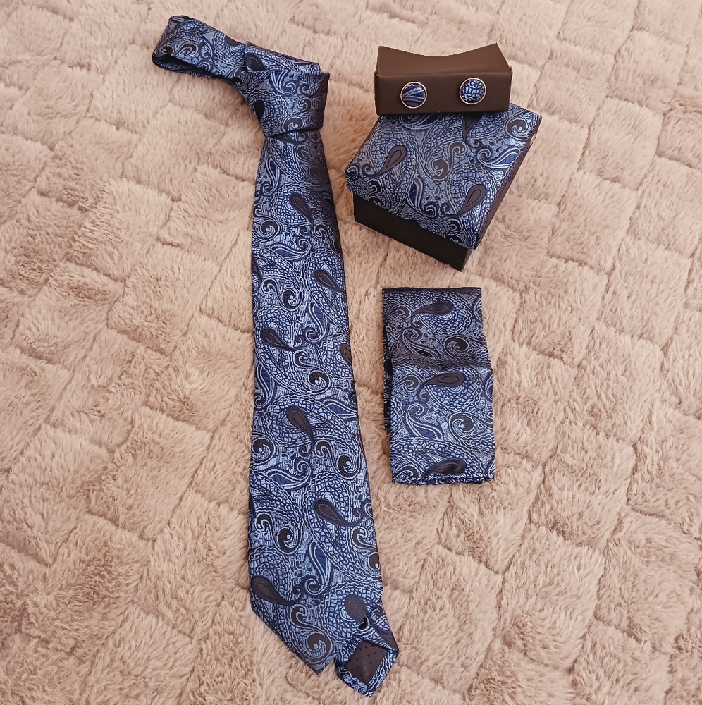 Clerical Tie, Pocket Square & Cufflinks Set - Picture 2 of 5